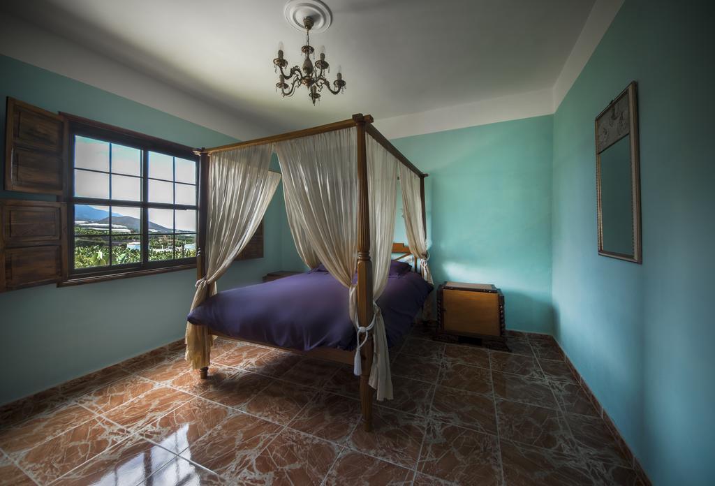 Apartamentos Finca La Cruz Tazacorte Habitación foto